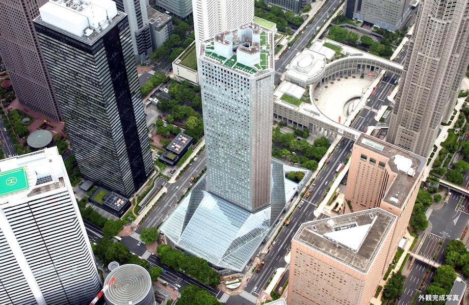 西新宿の築46年超高層オフィスビルを再生する 三角ビル リボーンプロジェクト が完了 新宿住友ビルに新たなパブリックスペースが誕生 Culture Tecture Mag テクチャーマガジン